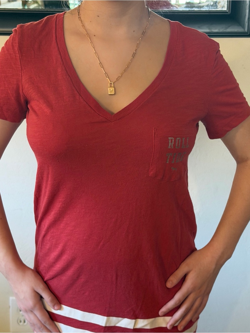 PINK Victoria’s Secret Alabama Crimson Tide V-Neck Tee | XS